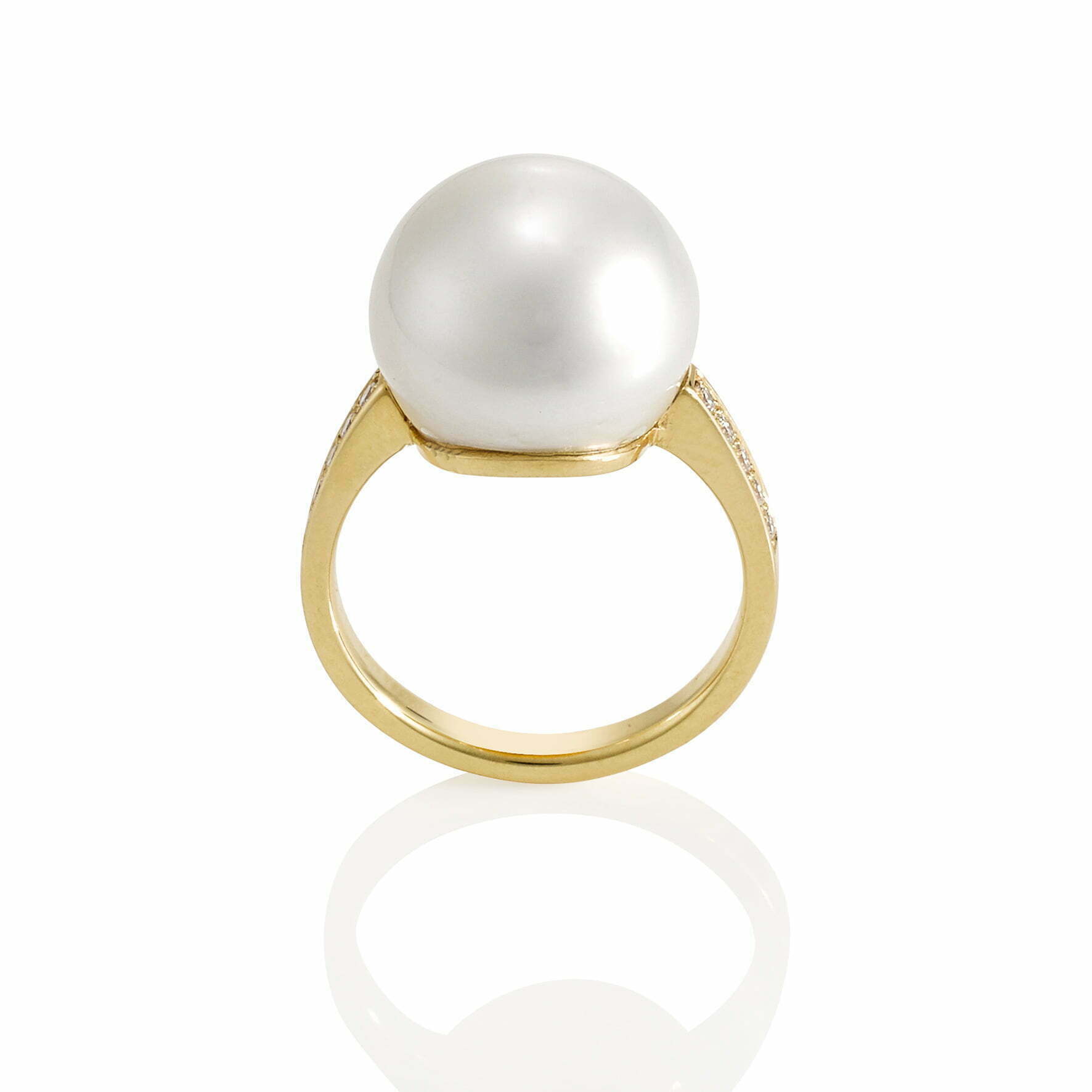 South Sea Pearl and Diamond Ring - Image 2