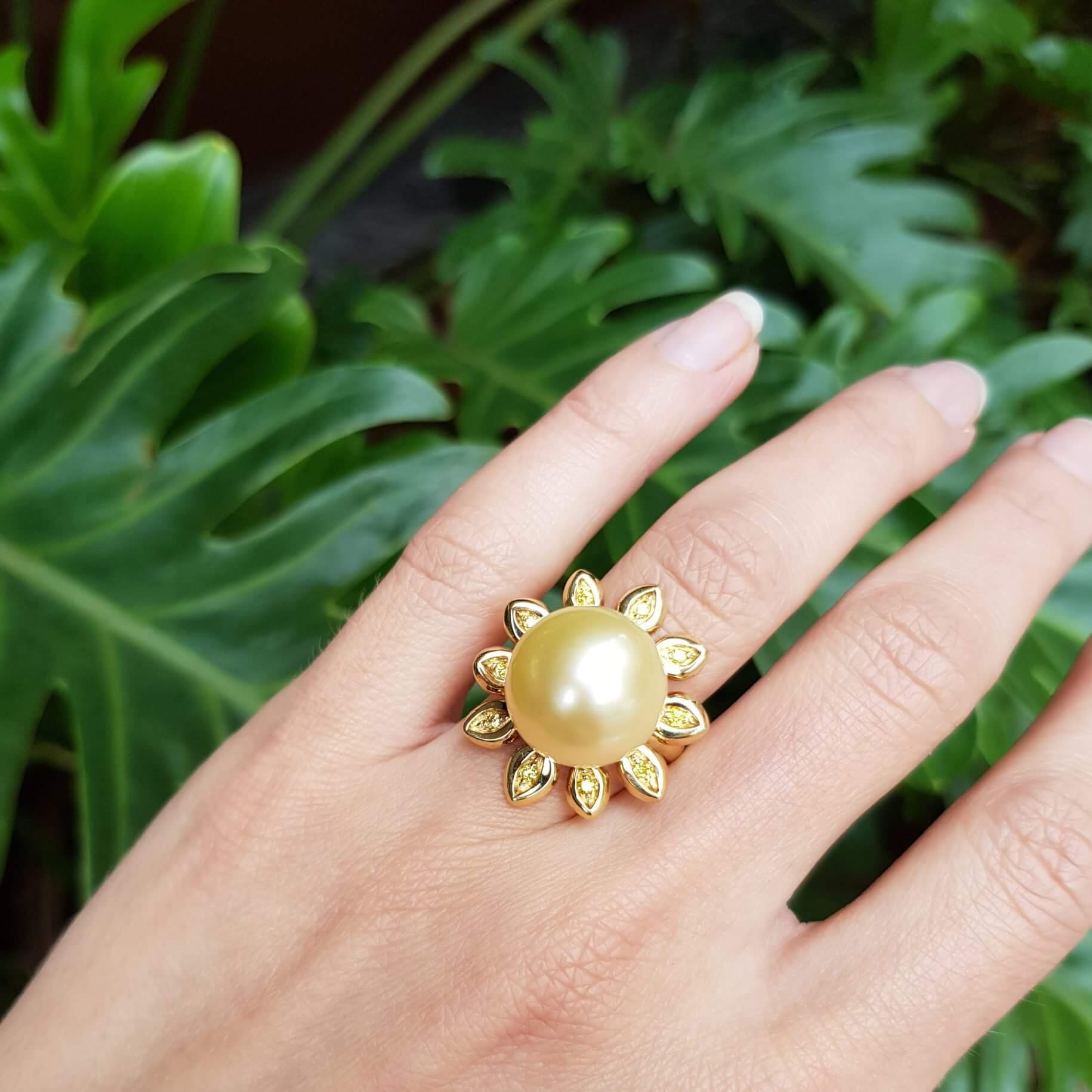 Gold South Sea Pearl and Yellow Diamond Ring - Image 8